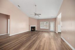 102 Cableswynd Way photo 4