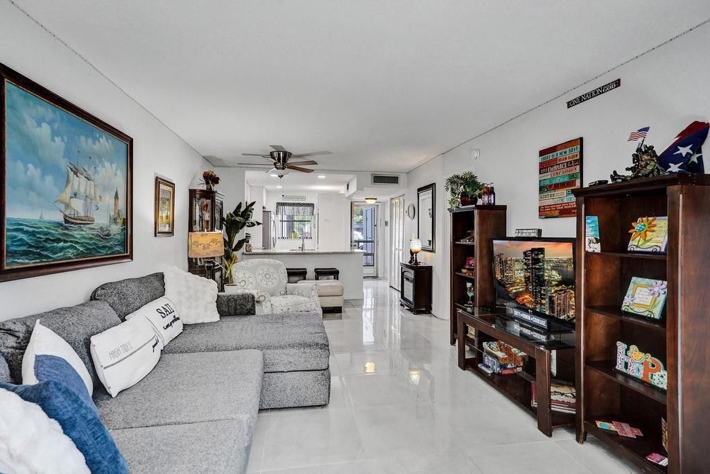 3060 Holiday Springs Boulevard, Unit 106, Margate, FL 33063 Photo