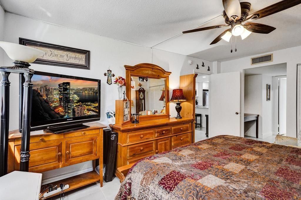 3060 Holiday Springs Boulevard, Unit 106, Margate, FL 33063 Photo