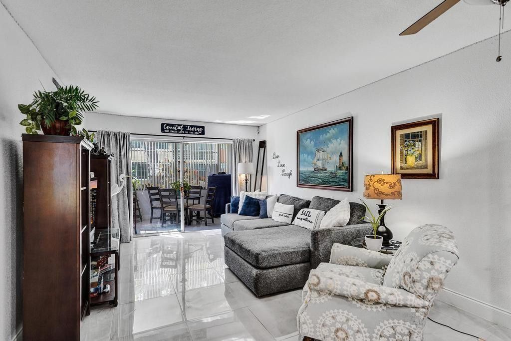 3060 Holiday Springs Boulevard, Unit 106, Margate, FL 33063 Photo