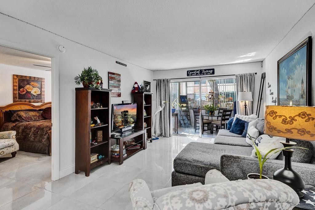 3060 Holiday Springs Boulevard, Unit 106, Margate, FL 33063 Photo