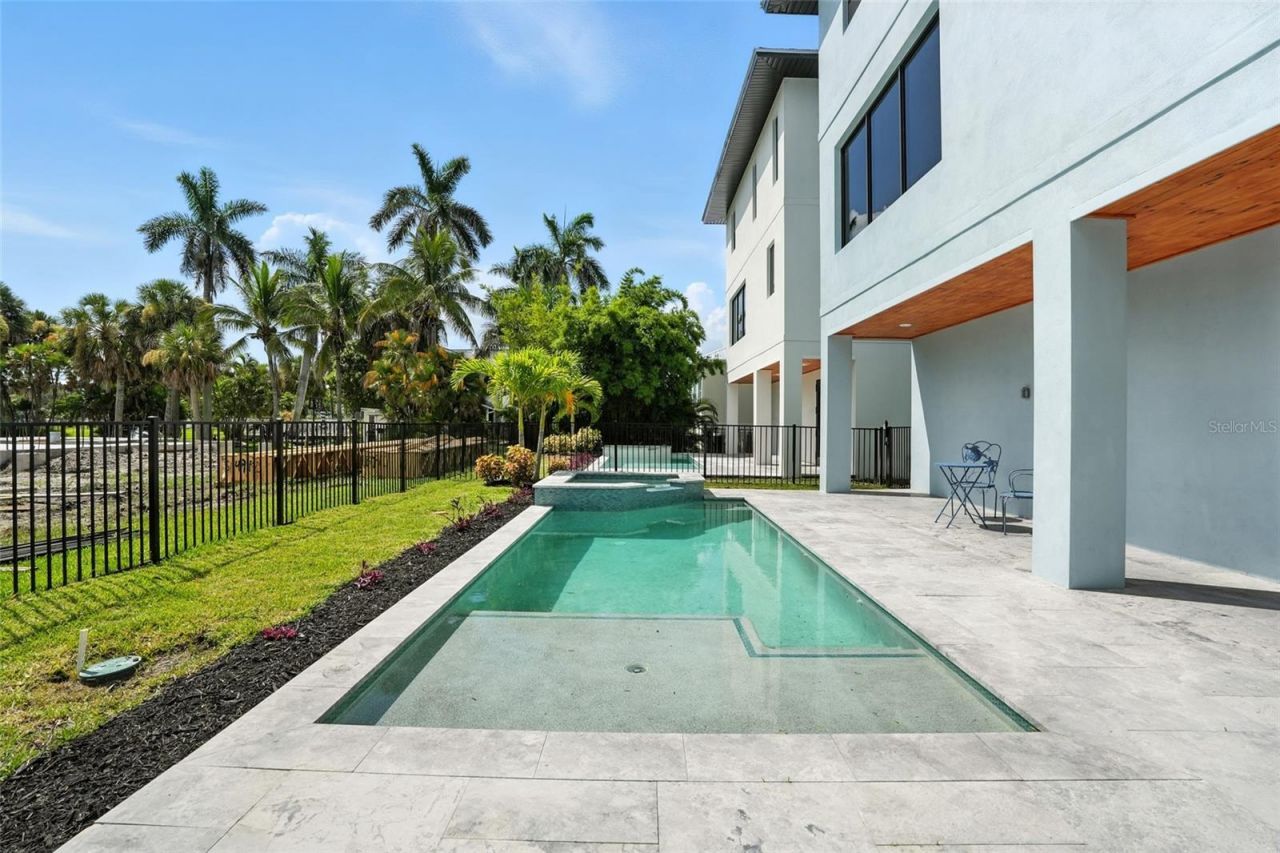 930 W Olympia Avenue, Punta Gorda, FL 33950 Photo