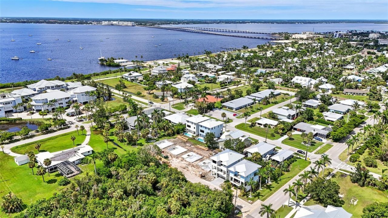 940 W Olympia Avenue, Punta Gorda, FL 33950 Photo