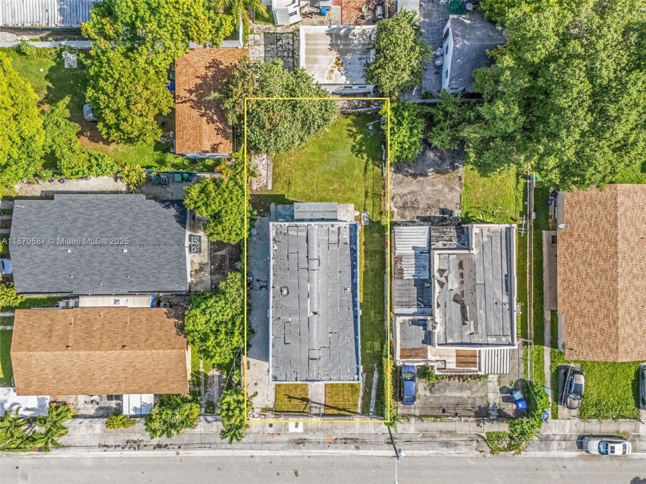 1075 NW 30th St, Miami, FL 33127 Photo