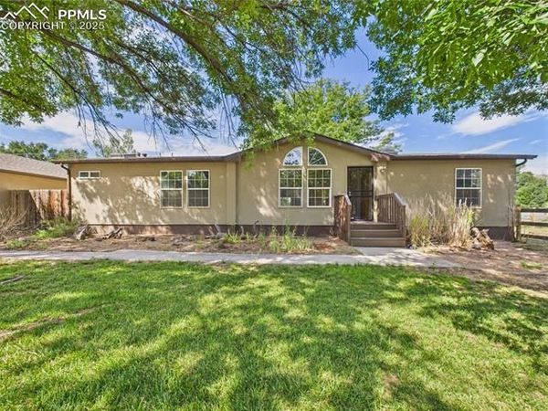 1131 24 1/2 Lane, Pueblo, CO 81006