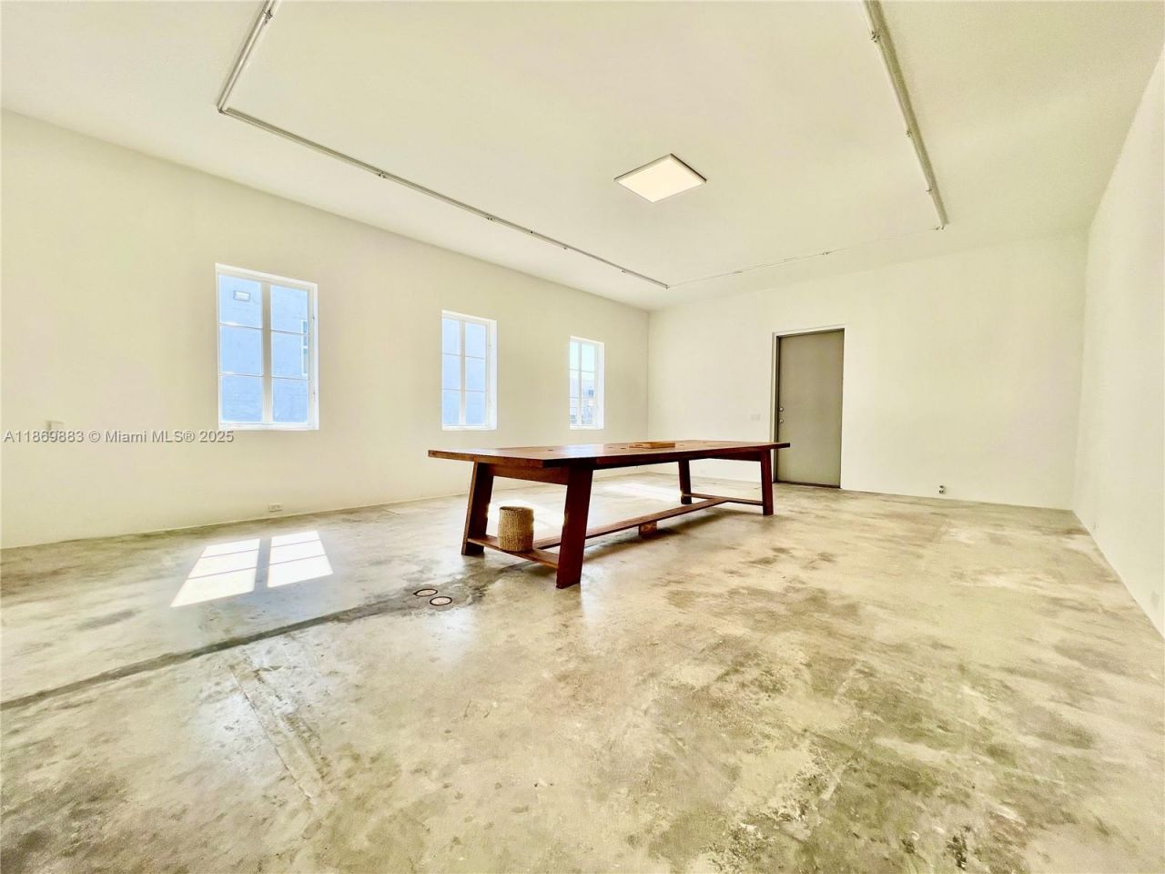 1031 NW 21st St, Miami, FL 33127 Photo