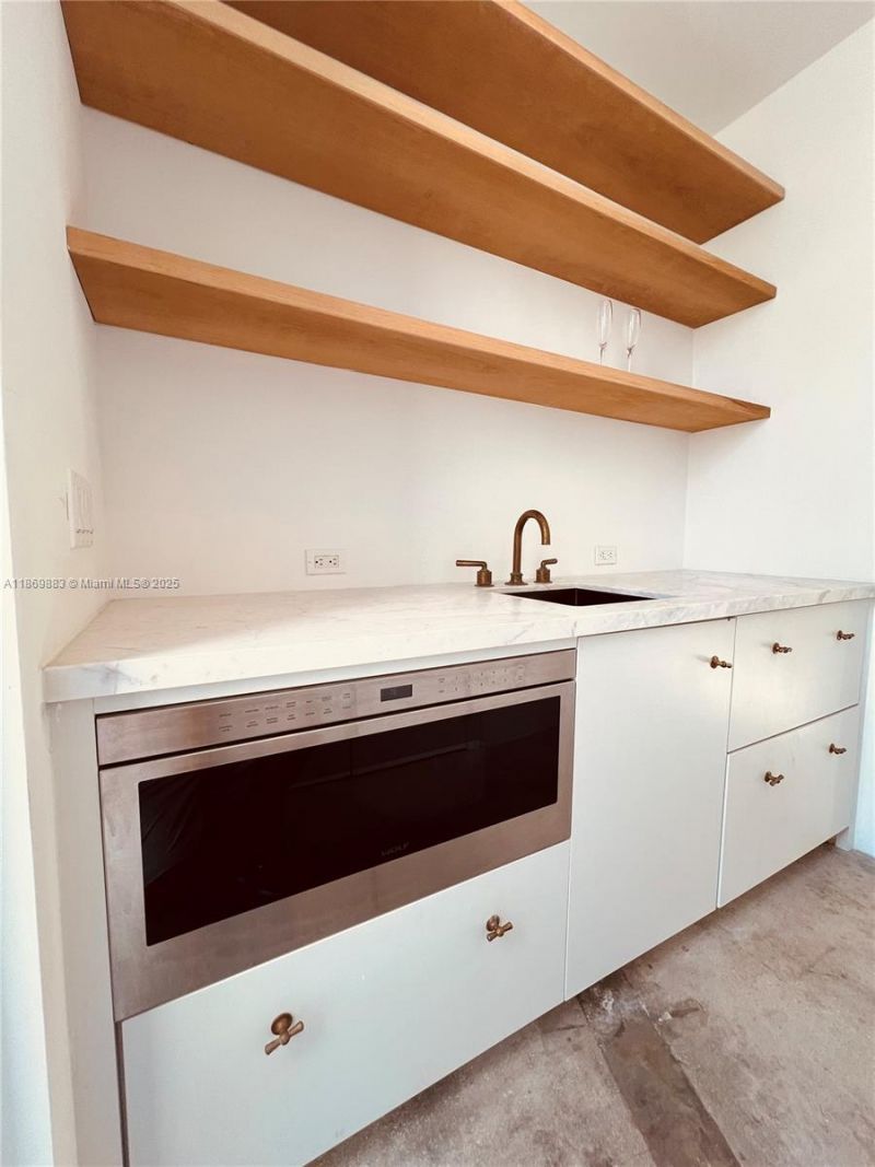 1031 NW 21st St, Miami, FL 33127 Photo