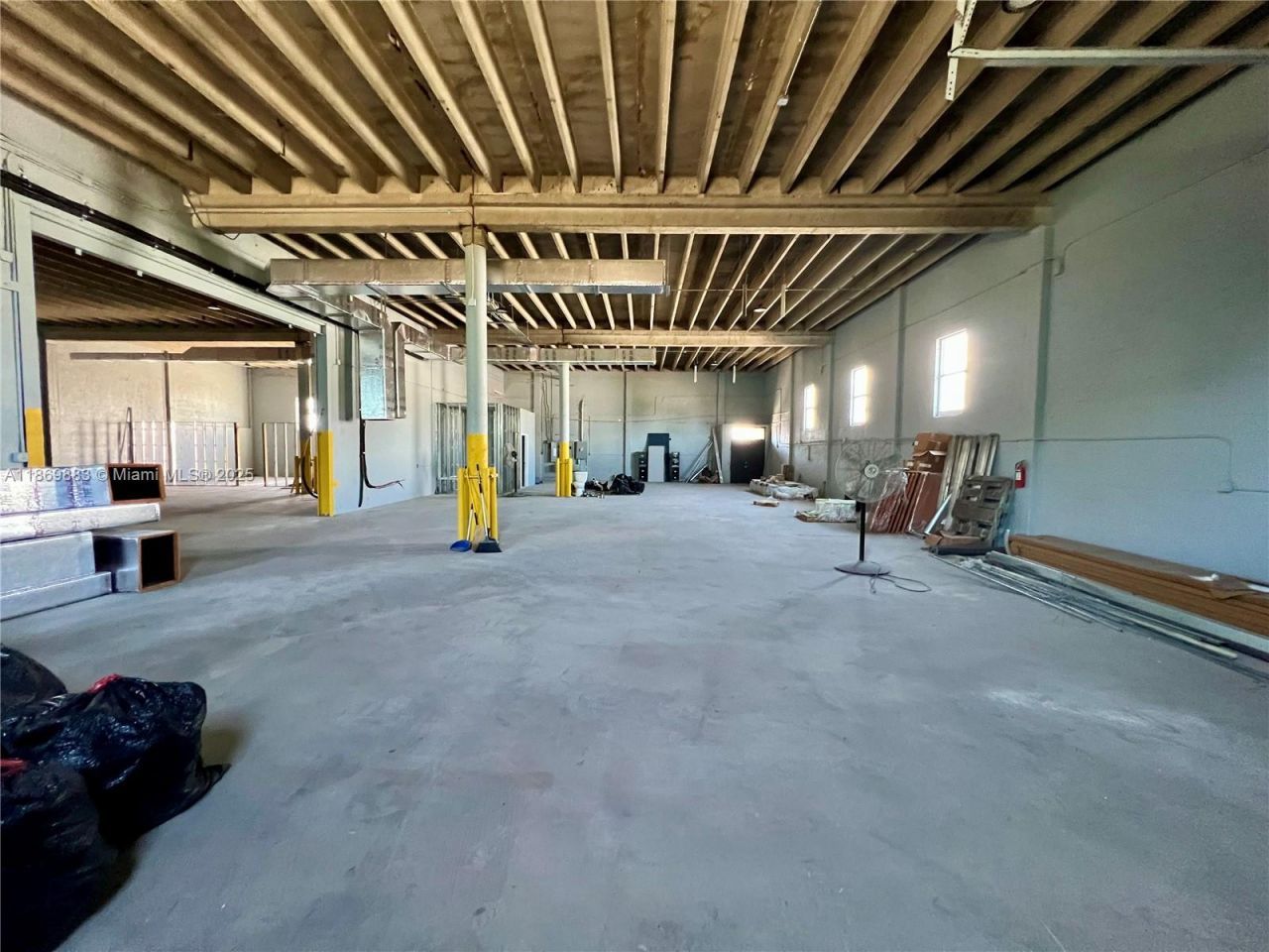 1031 NW 21st St, Miami, FL 33127 Photo