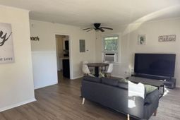 2805 Martha Drive photo 4