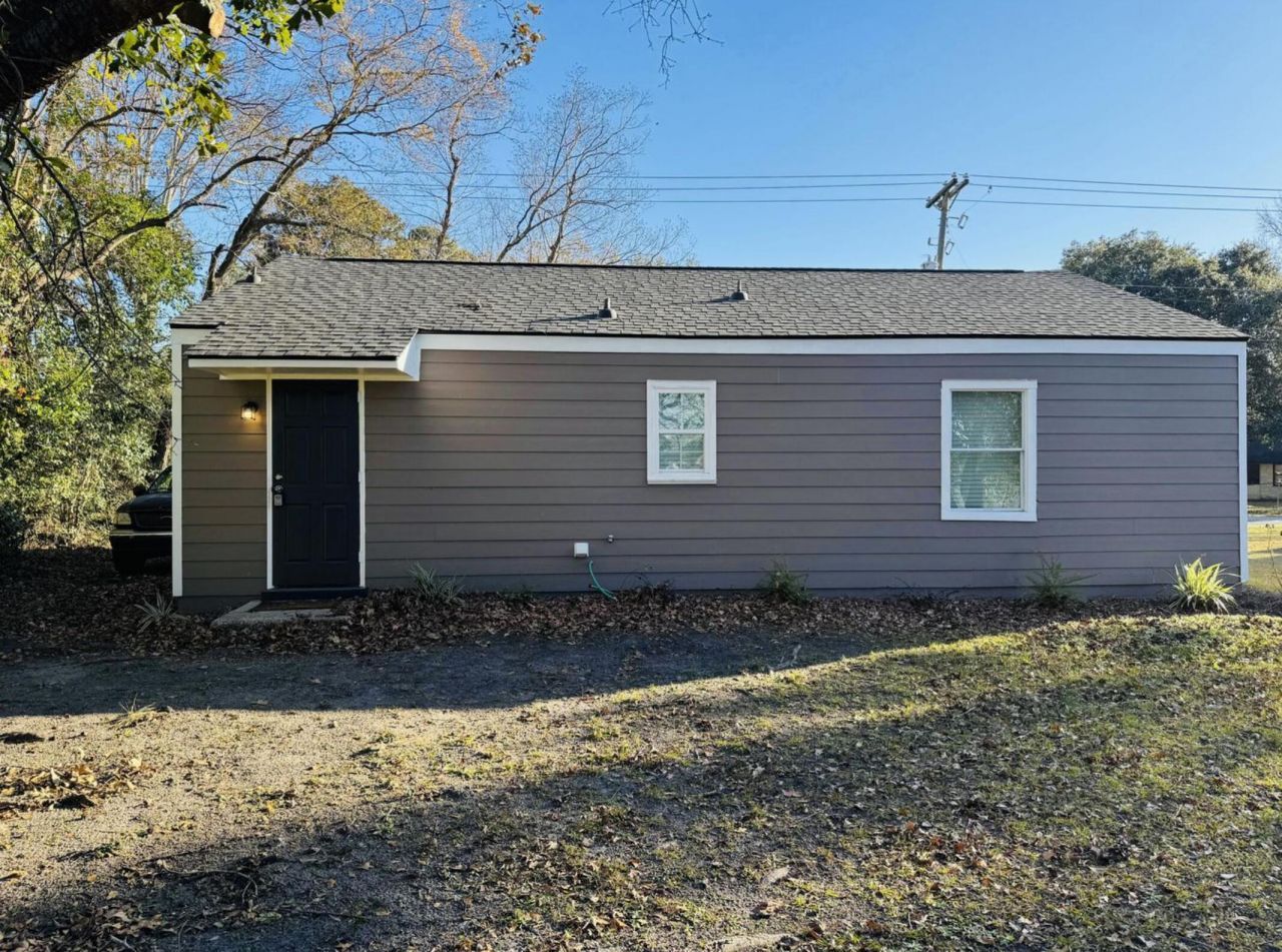 2805 Martha Drive Photo 9