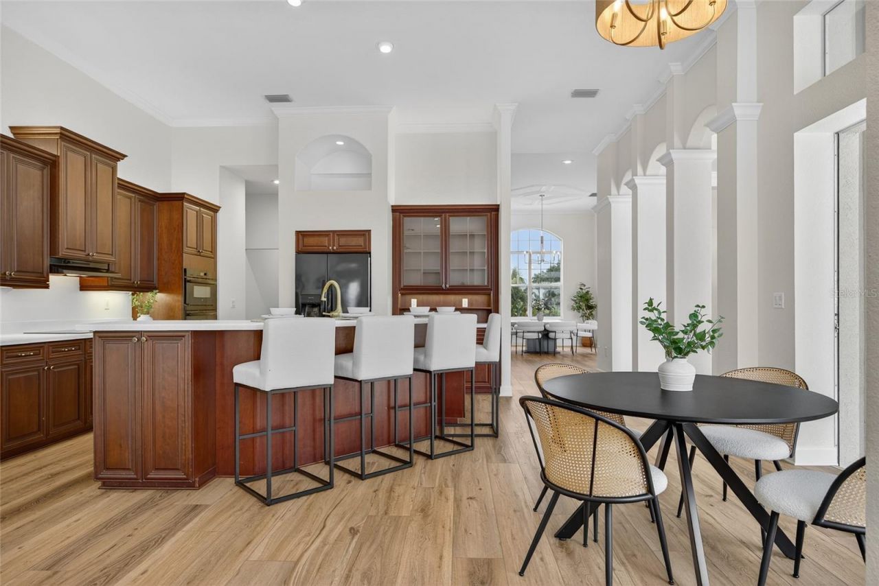 11600 SW Courtly Manor Drive, Lake Suzy, FL 34269 Photo