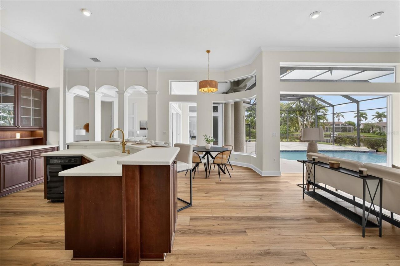 11600 SW Courtly Manor Drive, Lake Suzy, FL 34269 Photo