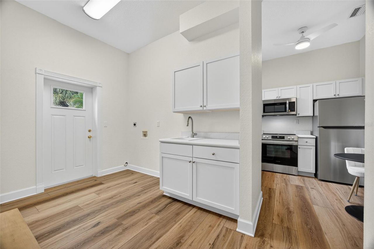 11600 SW Courtly Manor Drive, Lake Suzy, FL 34269 Photo