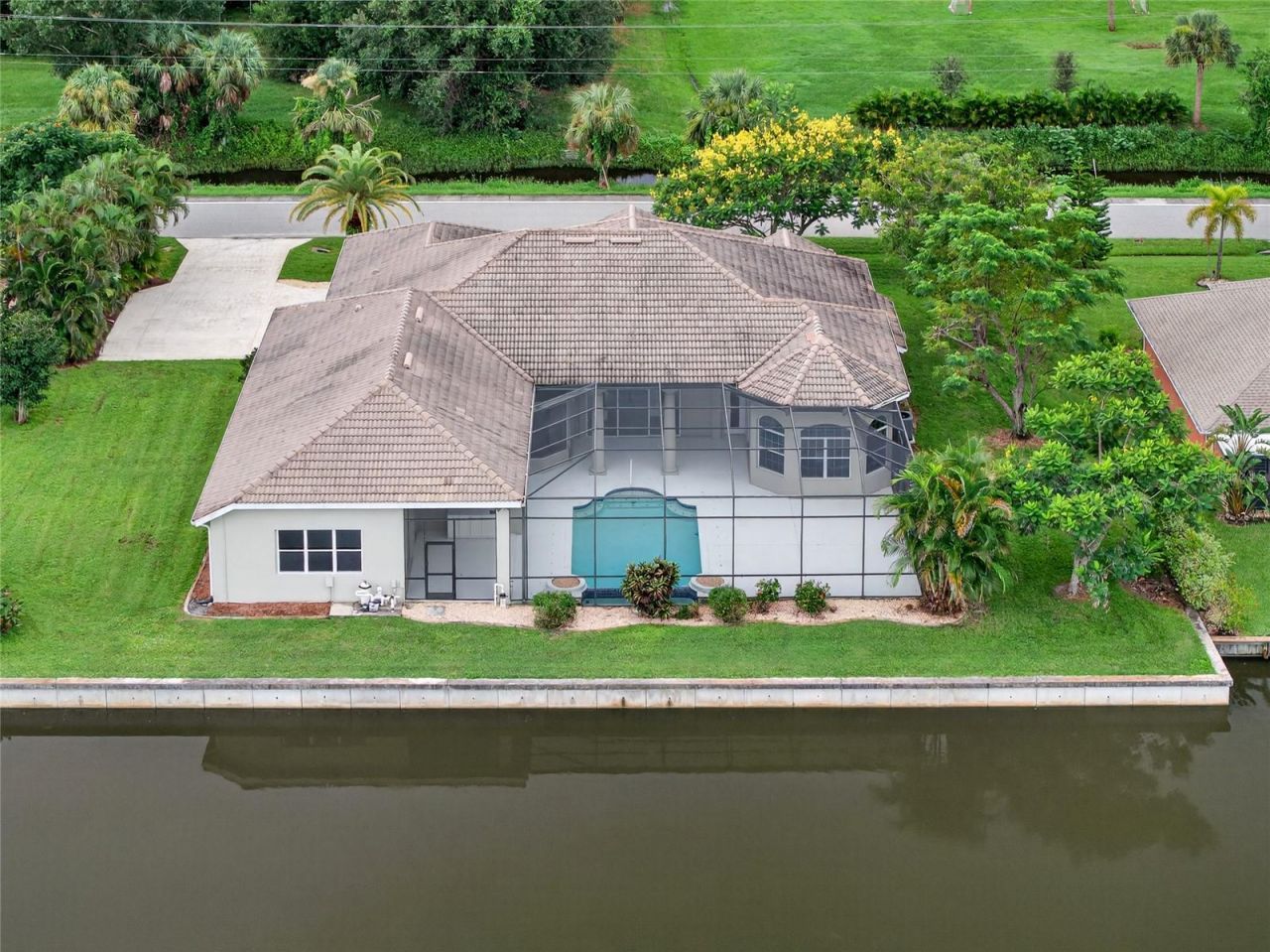 11600 SW Courtly Manor Drive, Lake Suzy, FL 34269 Photo