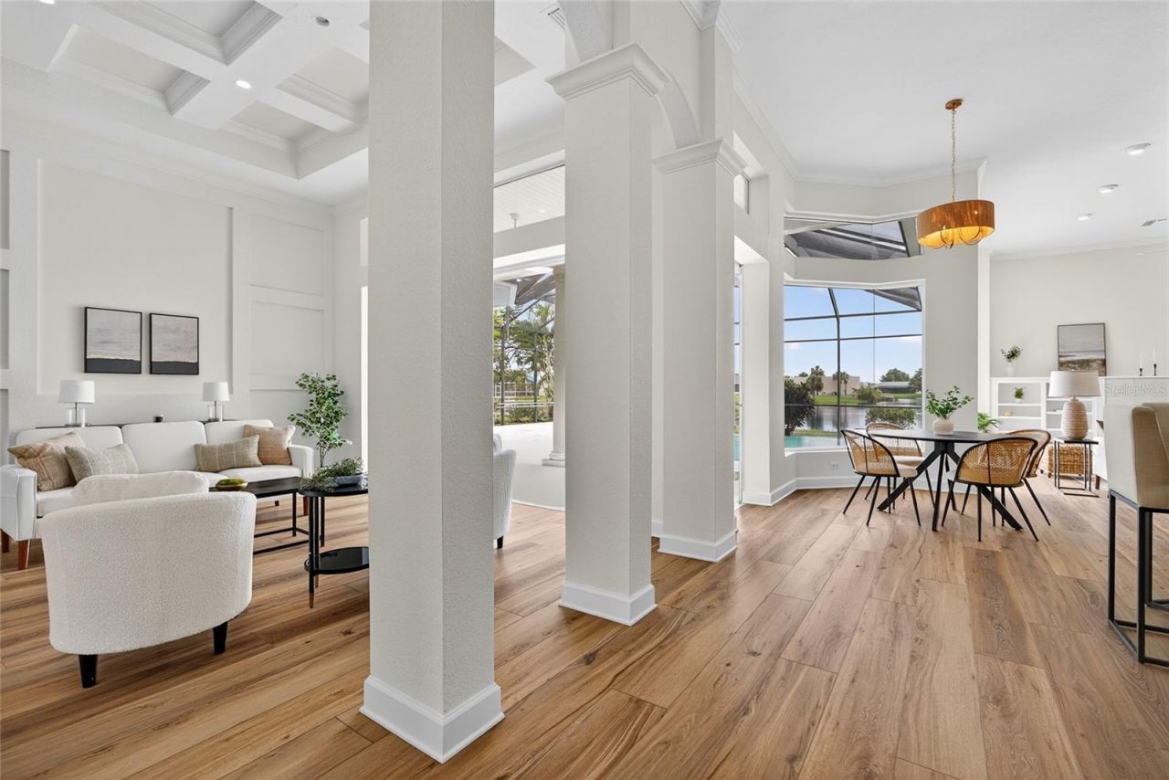 11600 SW Courtly Manor Drive, Lake Suzy, FL 34269 Photo