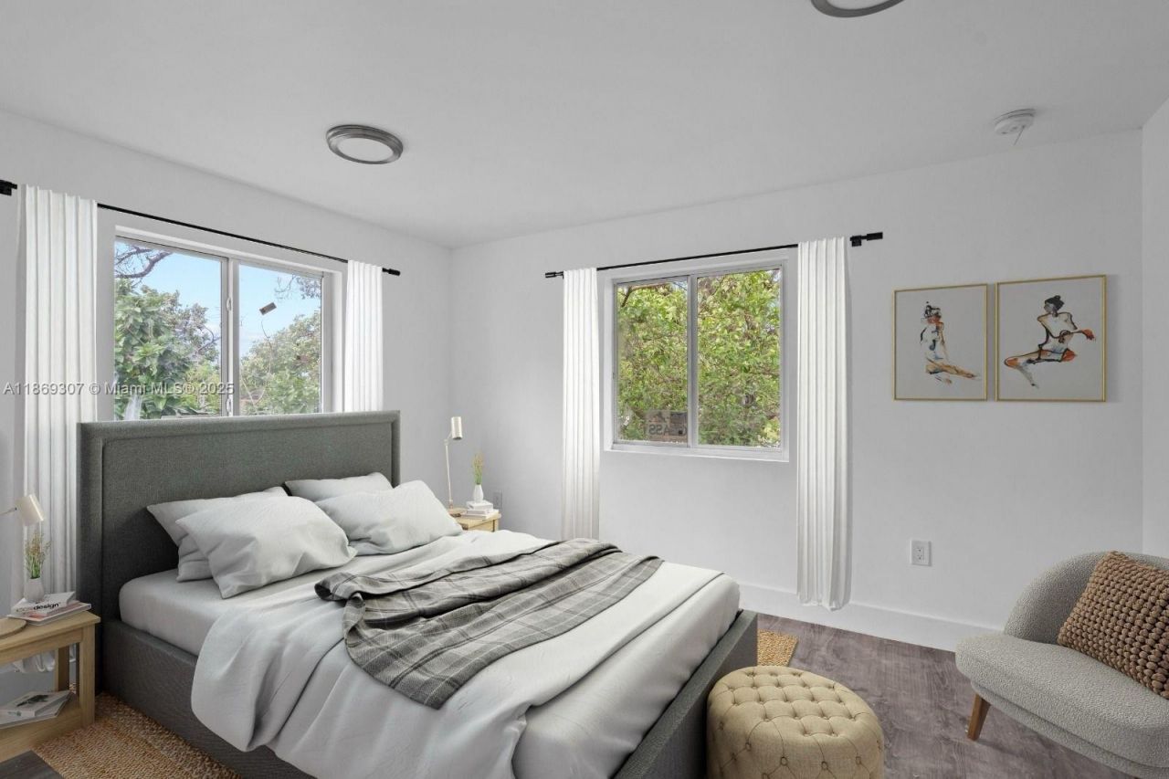 2770 NW 44 St, Miami, FL 33142 Photo