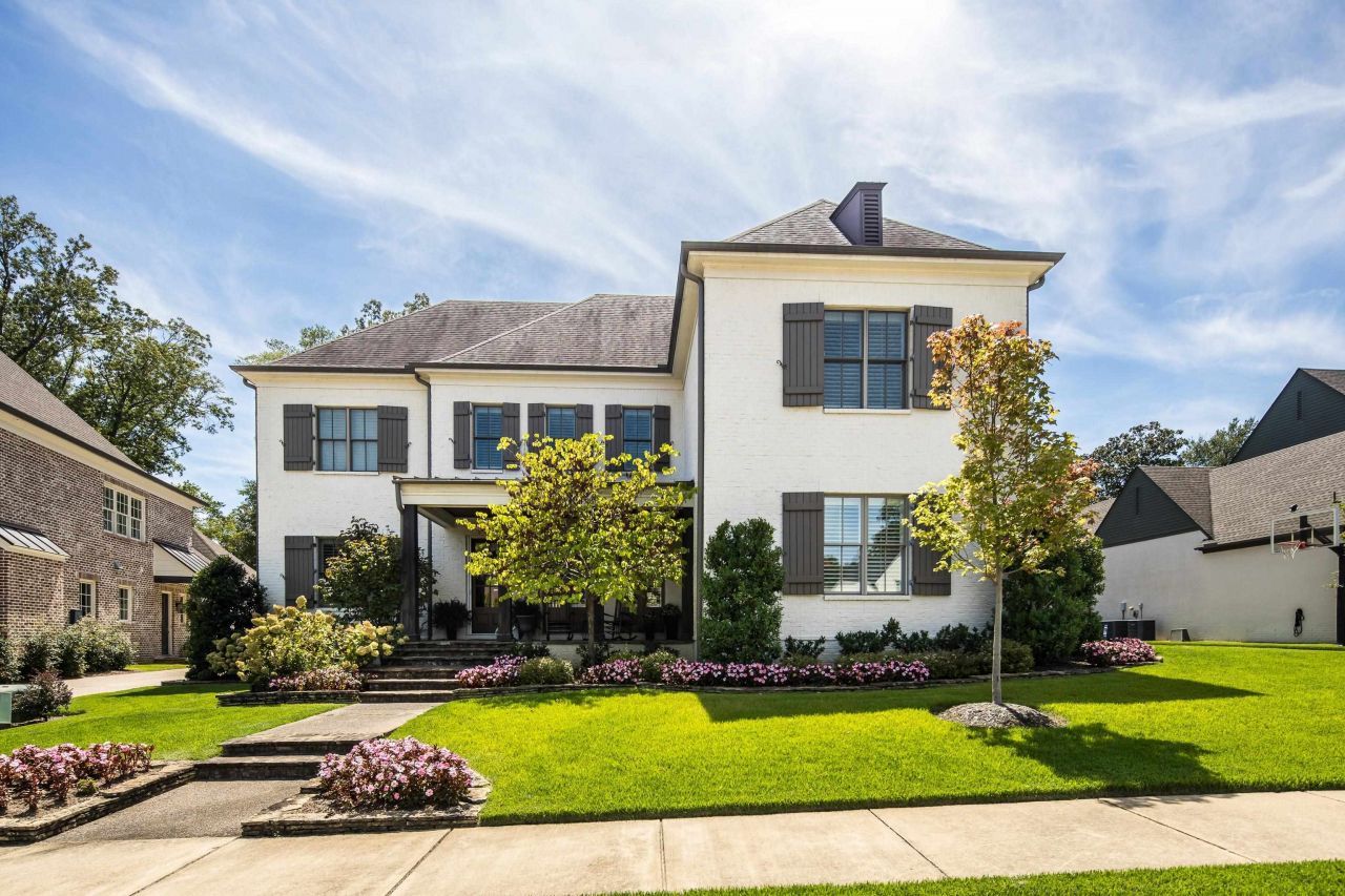 9079 Winston Woods Cir N, Germantown, TN 38139 Main Photo