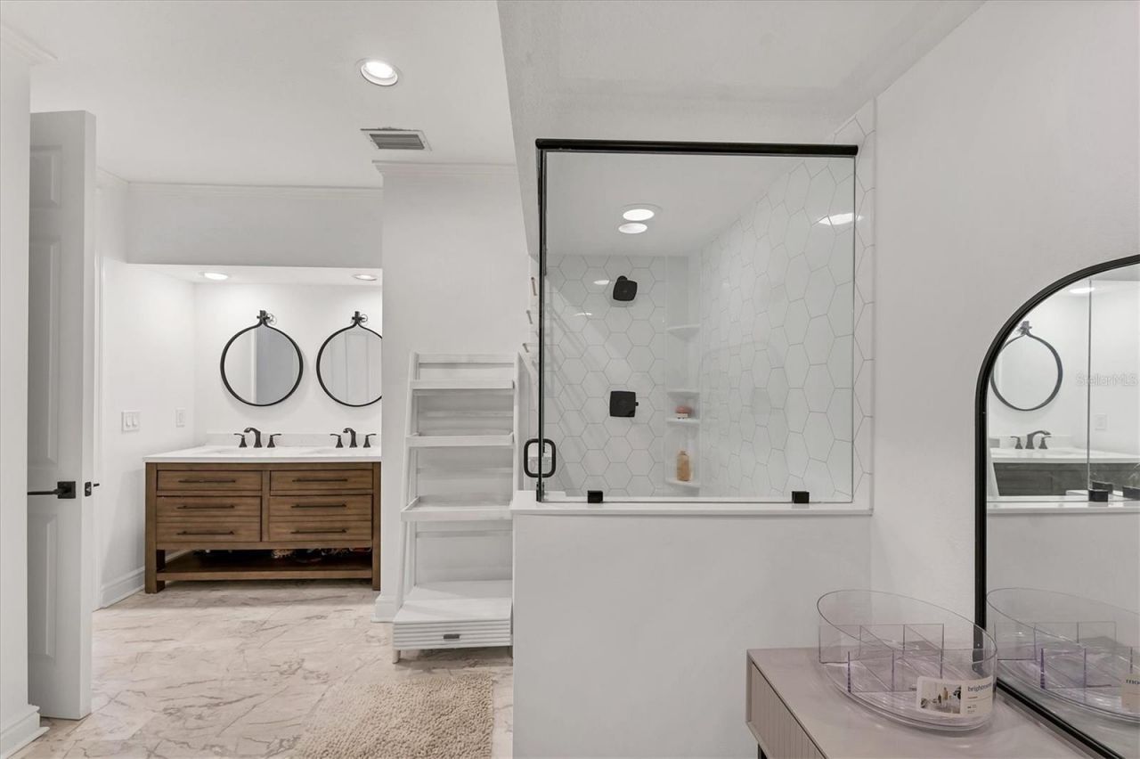 3705 54th Drive W, Unit 102, Bradenton, FL 34210 Photo