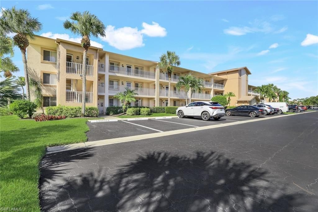 7360 Glenmoor Ln, Unit 4301, Naples, FL 34104 Photo