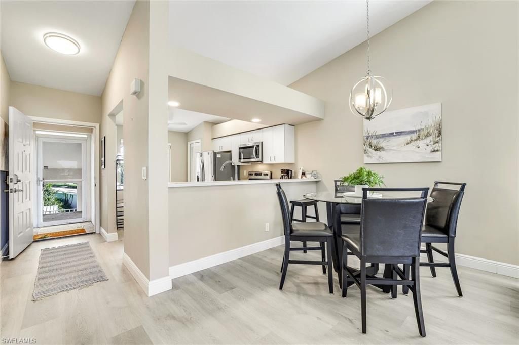 7360 Glenmoor Ln, Unit 4301, Naples, FL 34104 Photo