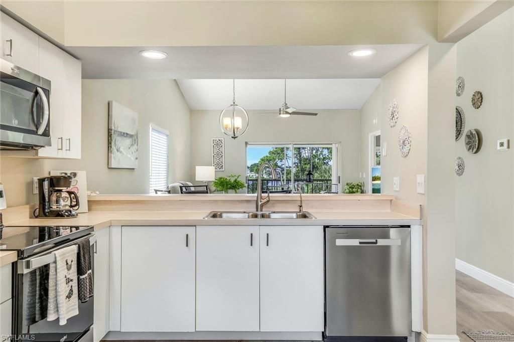 7360 Glenmoor Ln, Unit 4301, Naples, FL 34104 Photo