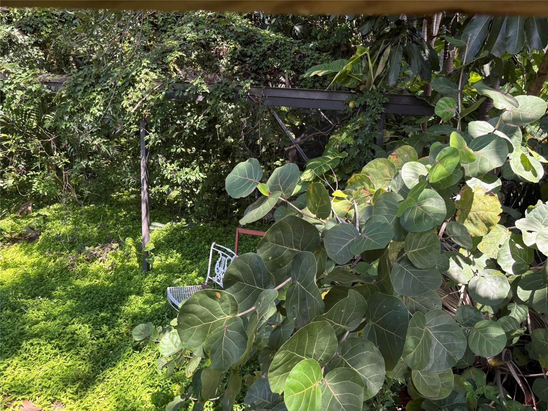 2109 Pinehurst Drive, West Palm Beach, FL 33407 Photo