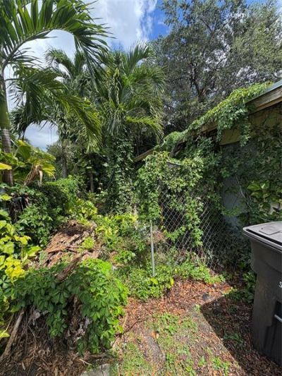 2109 Pinehurst Dr, West Palm Beach, FL 33407 Photo