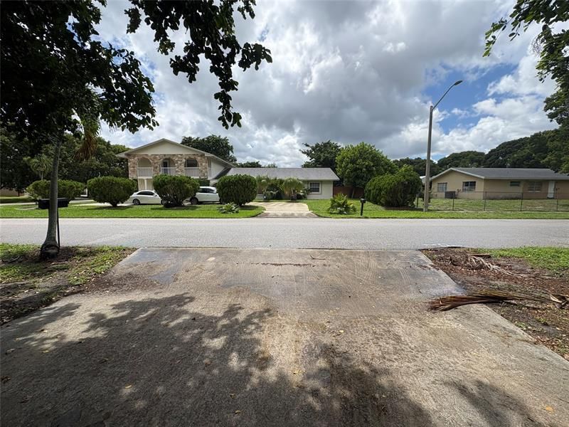 2109 Pinehurst Dr, West Palm Beach, FL 33407 Photo