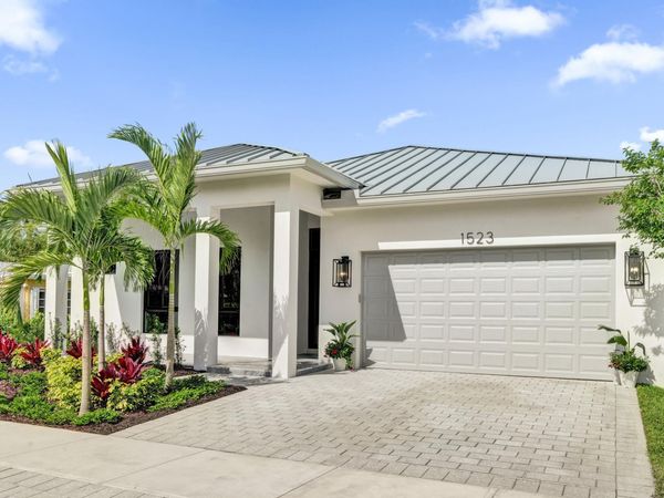 1523 NE 17th Way, Fort Lauderdale, FL 33304