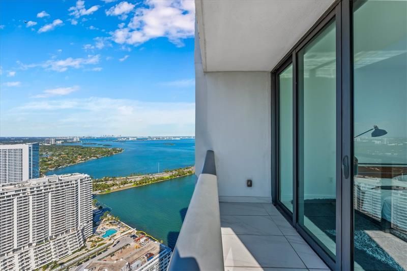 650 NE 32nd Street, Unit 4501, Miami, FL 33137 Photo