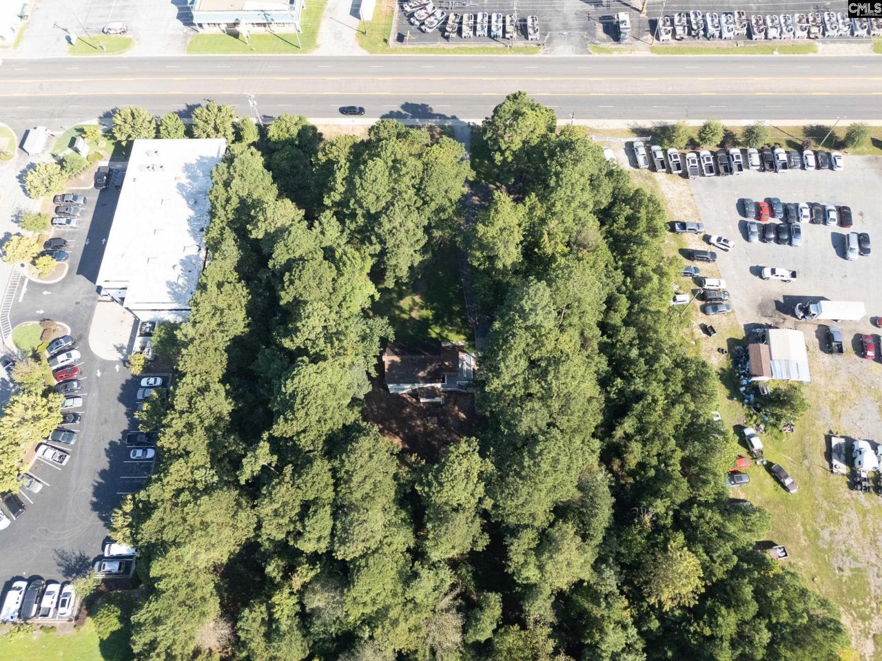 5037 Sunset Boulevard Photo 10