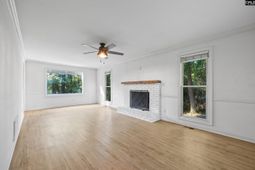 5037 Sunset Boulevard photo 4