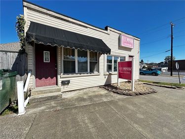 654 S Zane Highway, Martins Ferry, OH 43935