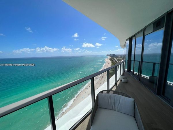 15701 Collins Ave, Unit 2703, Sunny Isles Beach, FL 33160