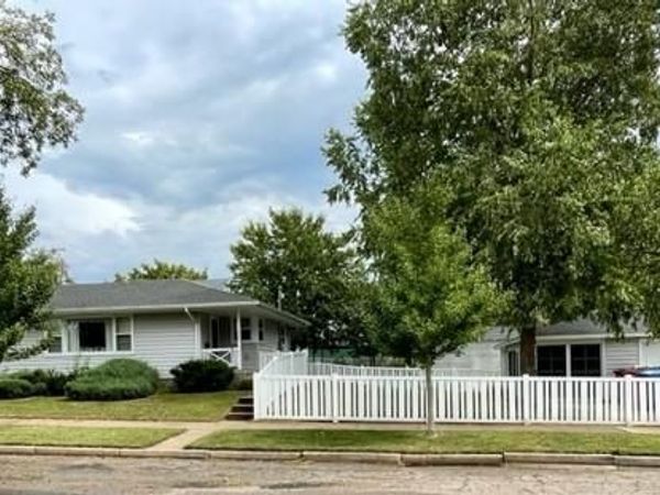 556 Minnesota Street, Winona, MN 55987