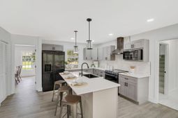 305 Mayfield Street photo 4