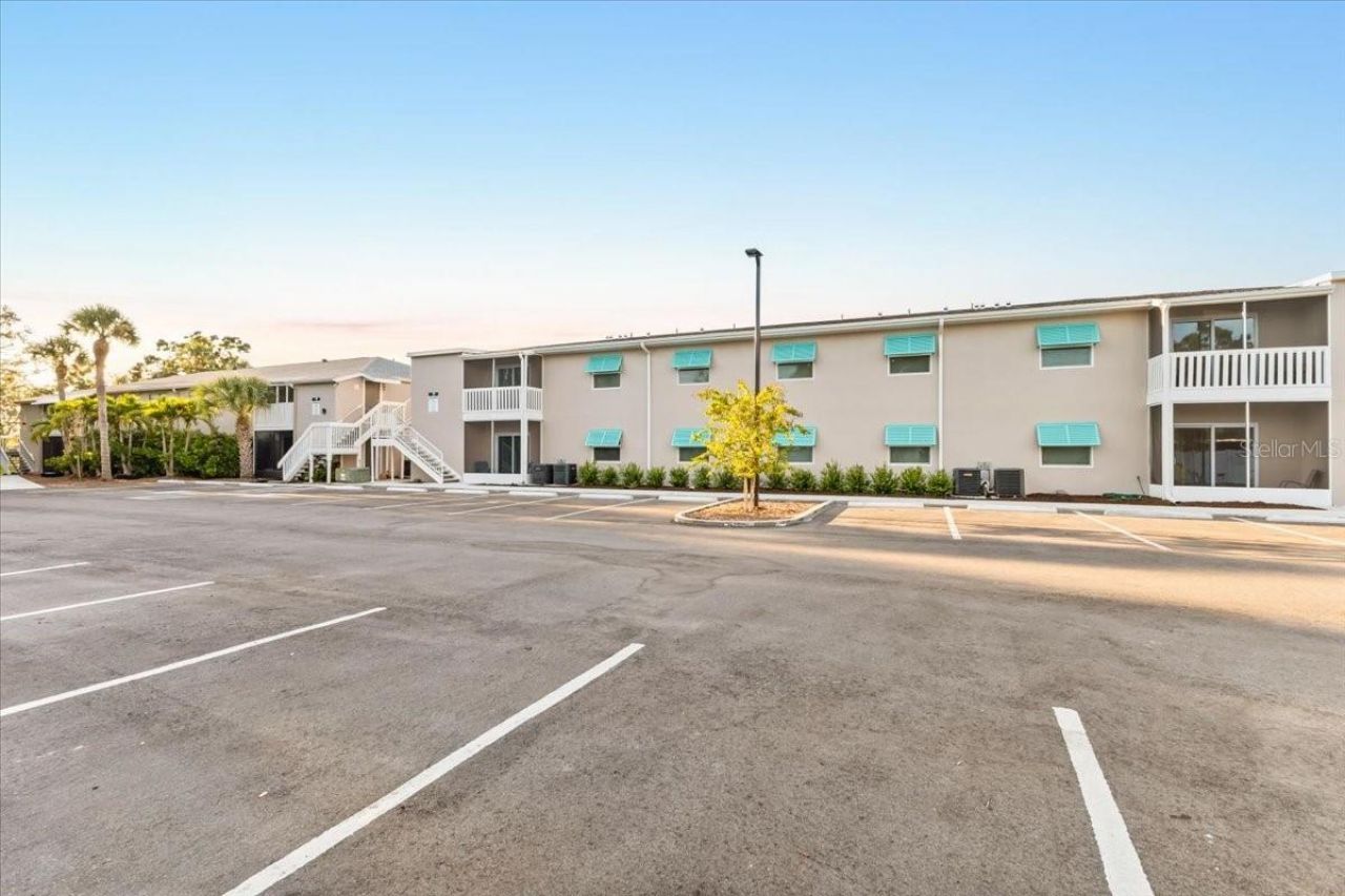 2704 49th Avenue W, Bradenton, FL 34207 Photo