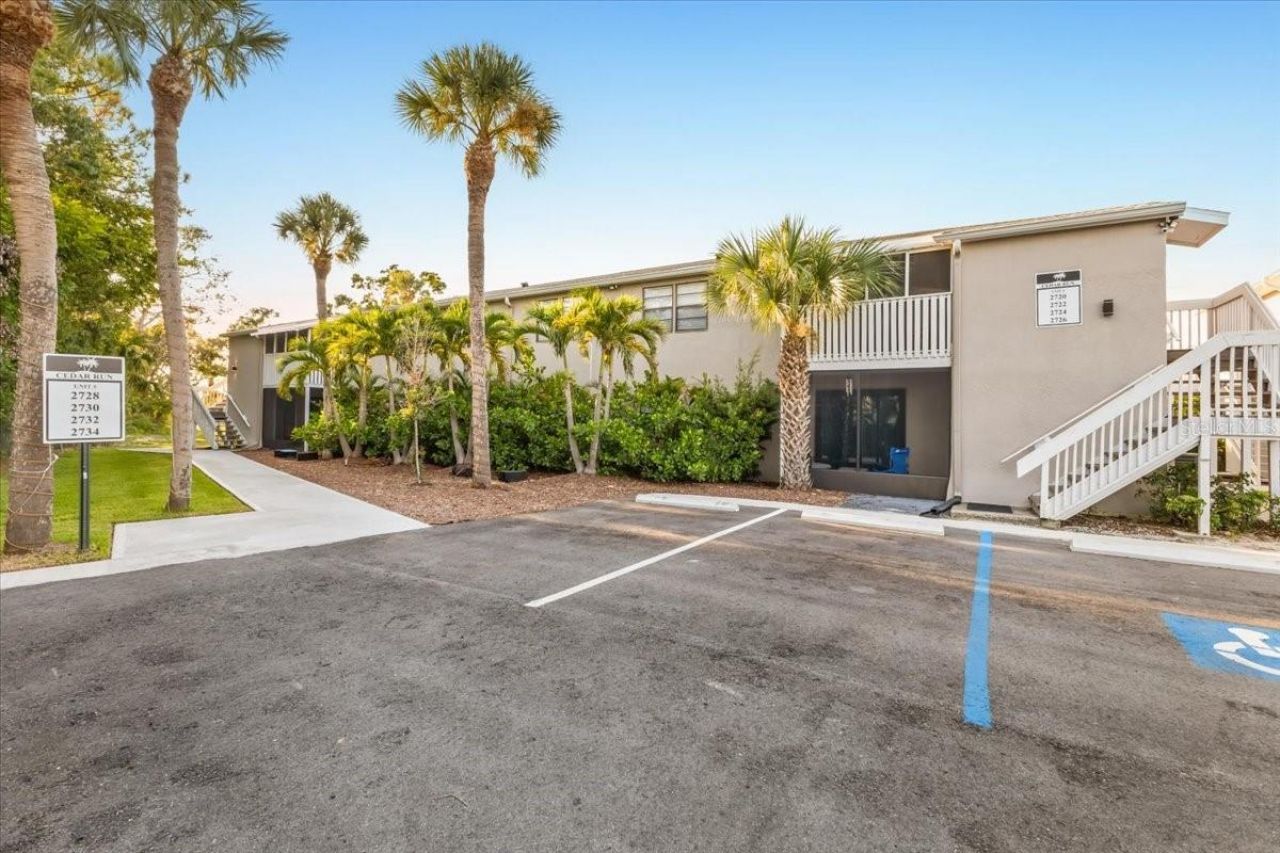 2704 49th Avenue W, Bradenton, FL 34207 Photo