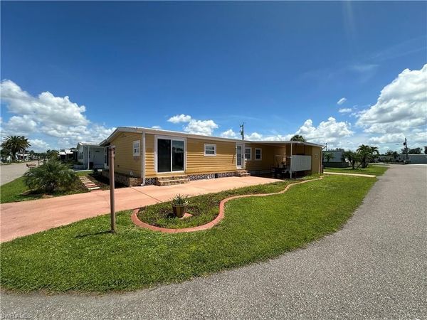 14700 Patrick Henry RD, NORTH FORT MYERS, FL 33917