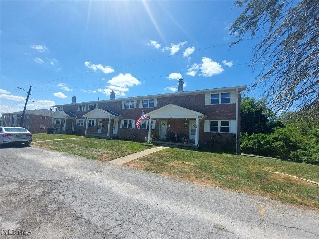 427-445 Woodland Avenue, Steubenville, OH 43952
