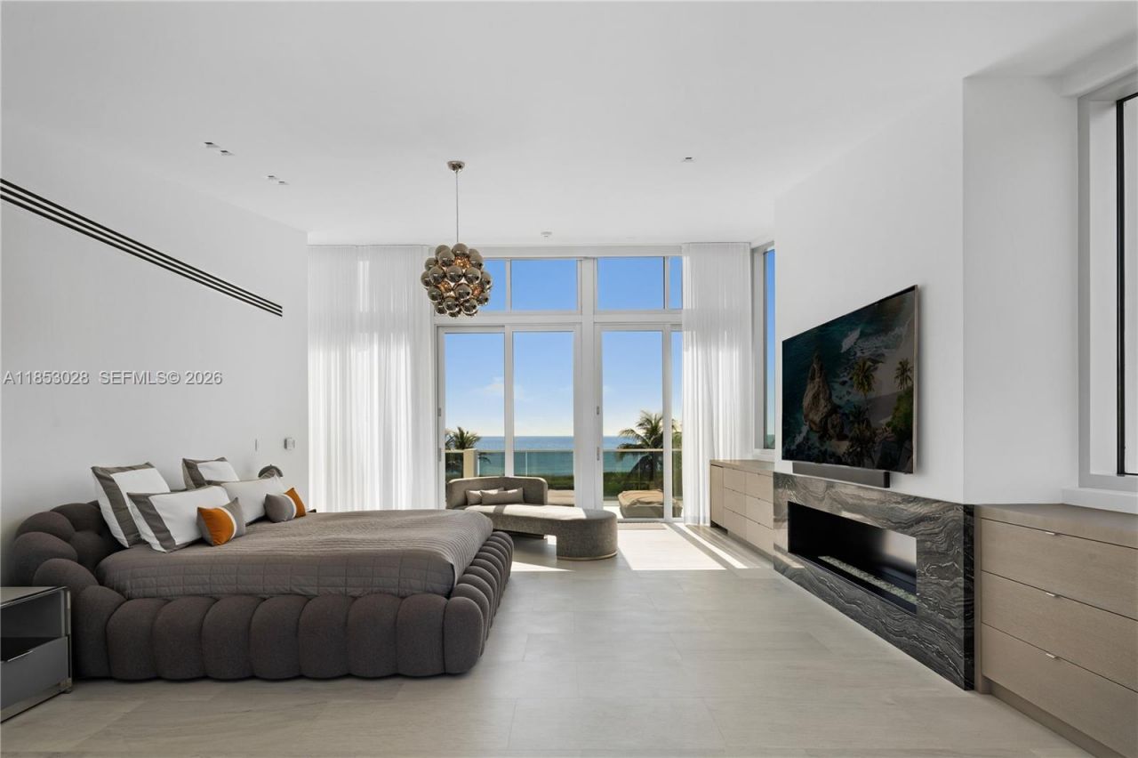 7815 Atlantic Way, Miami Beach, FL 33141 Photo