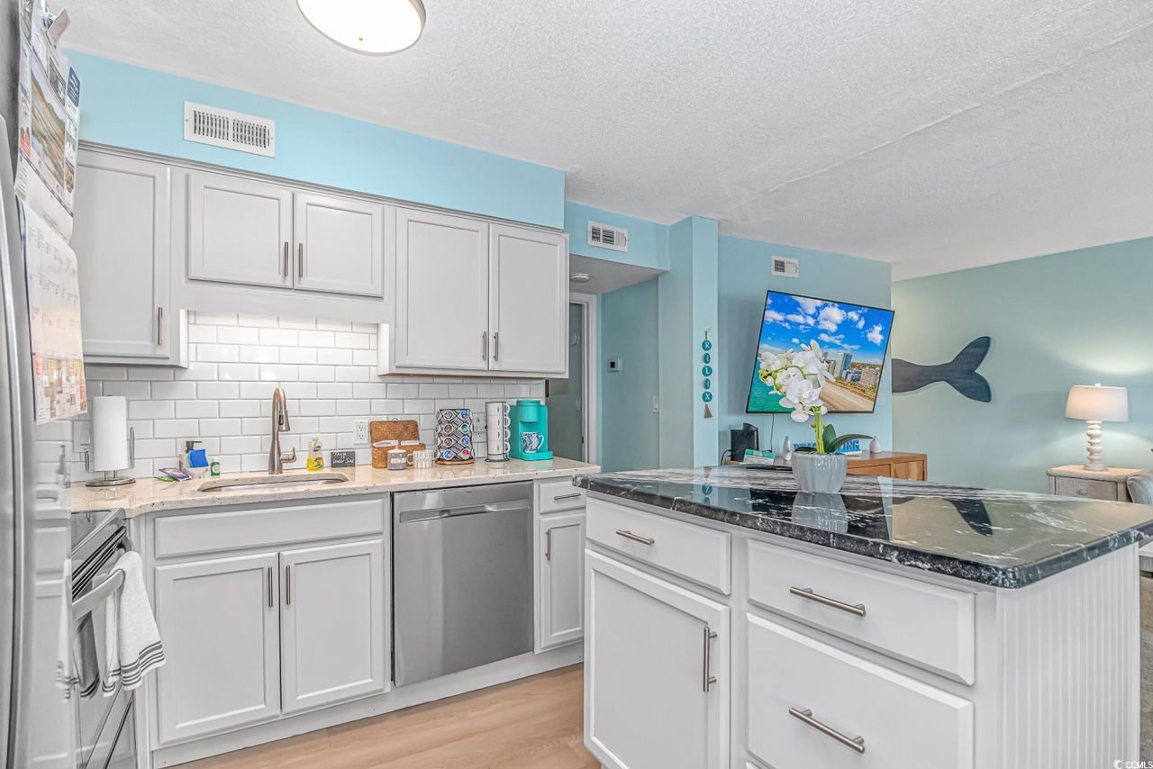 1500 Cenith Dr. Photo 13