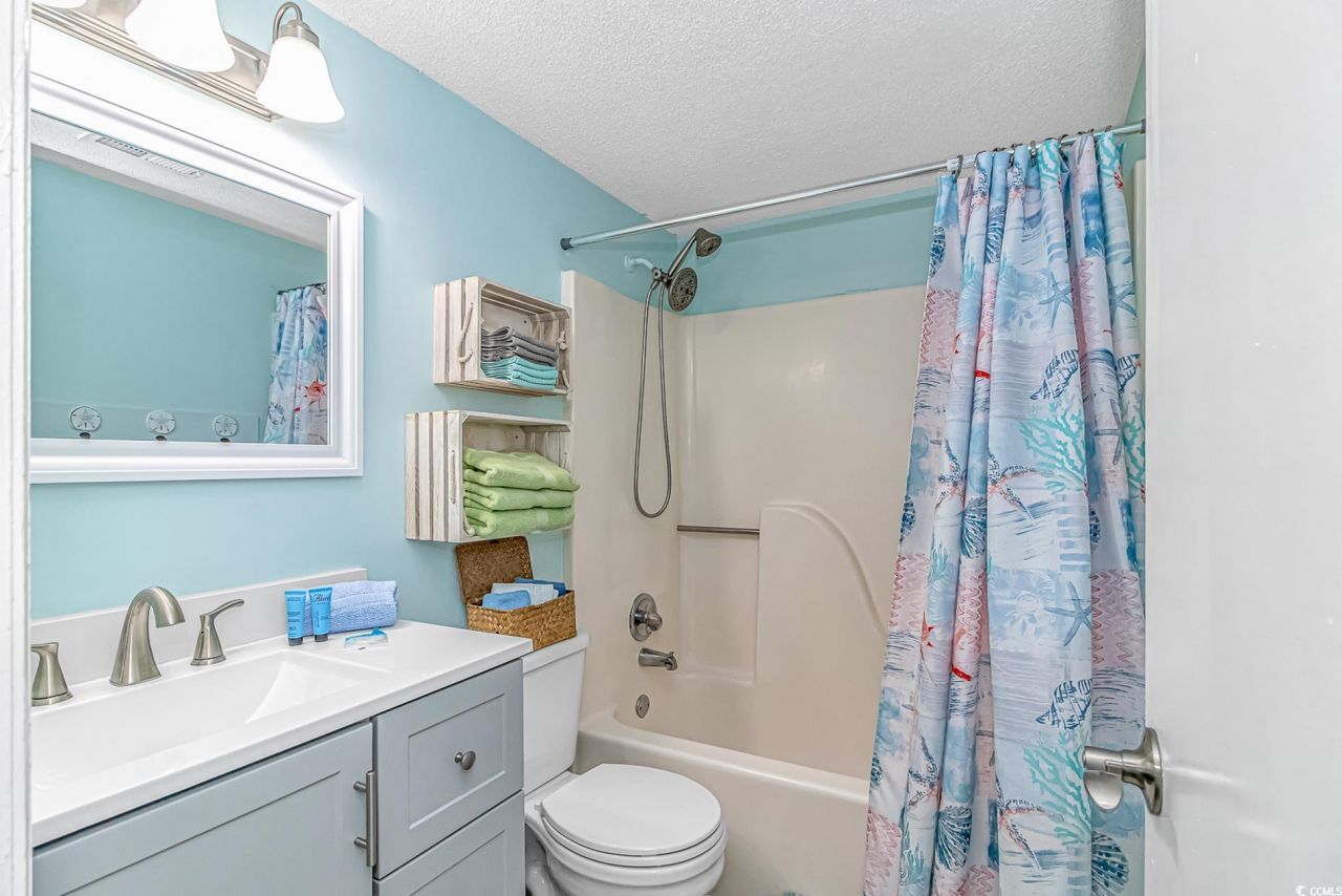 1500 Cenith Dr. Photo 22