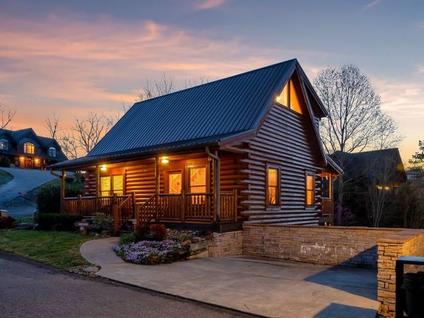 318 Alpine Mountain Way, Sevierville, TN 37863