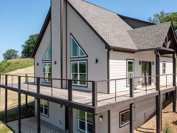 37 Lakeview Dr, Summertown, TN 38483