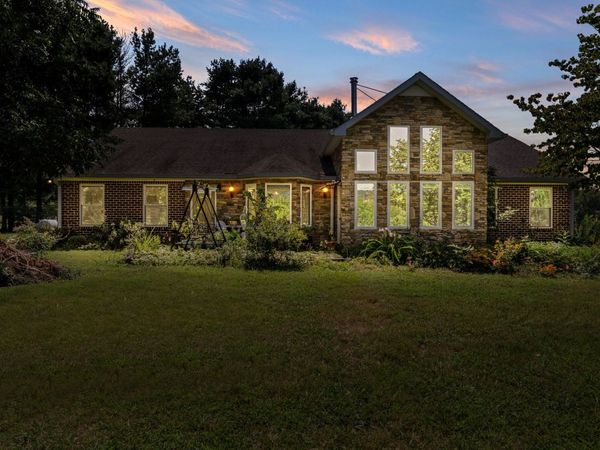 1556 Chestnut Grove Rd, Morrison, TN 37357