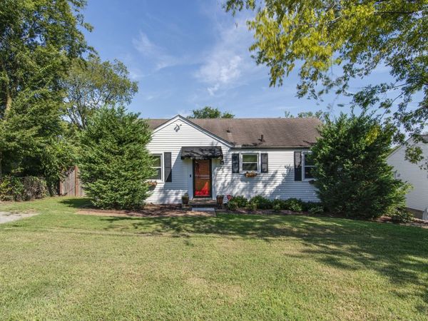 276 38th Ave N, Nashville, TN 37209