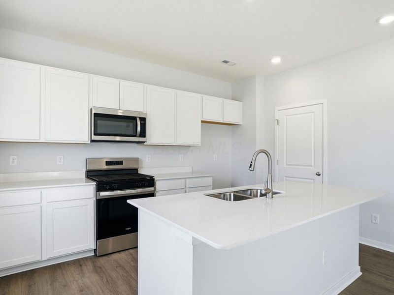 394 Garnet Ranch Drive, Delaware, OH 43015 Photo 9