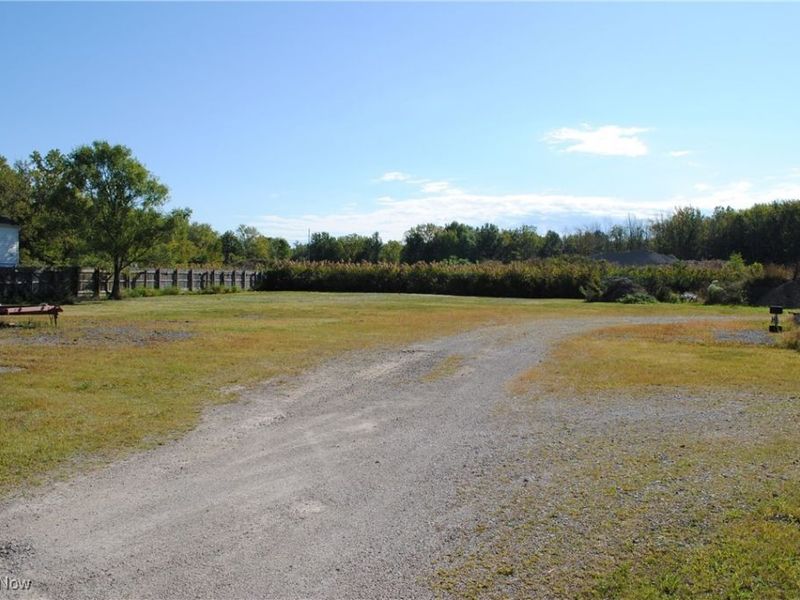 638 Oberlin Elyria Road, Elyria, OH 44035 Photo 12