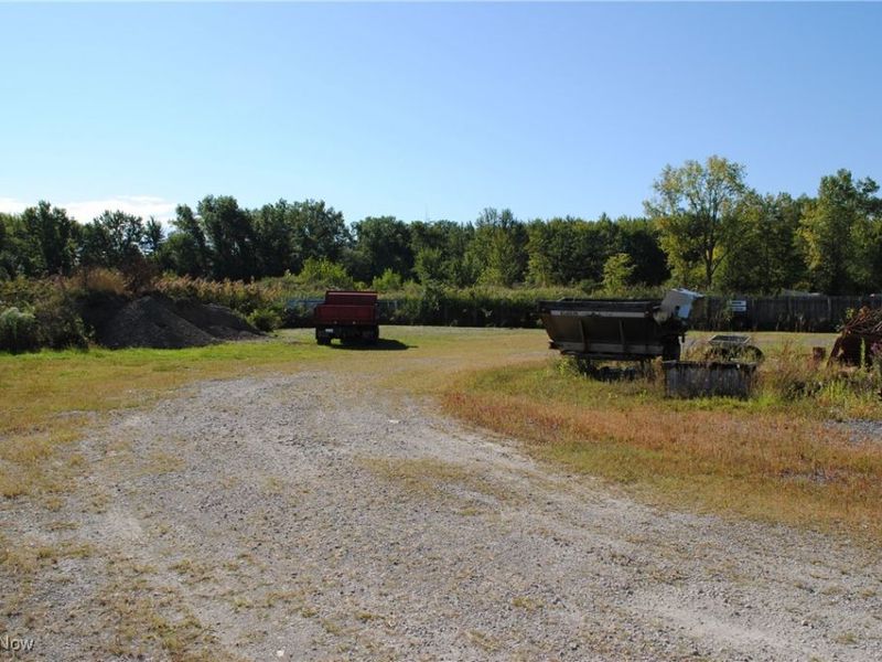 638 Oberlin Elyria Road, Elyria, OH 44035 Photo 17